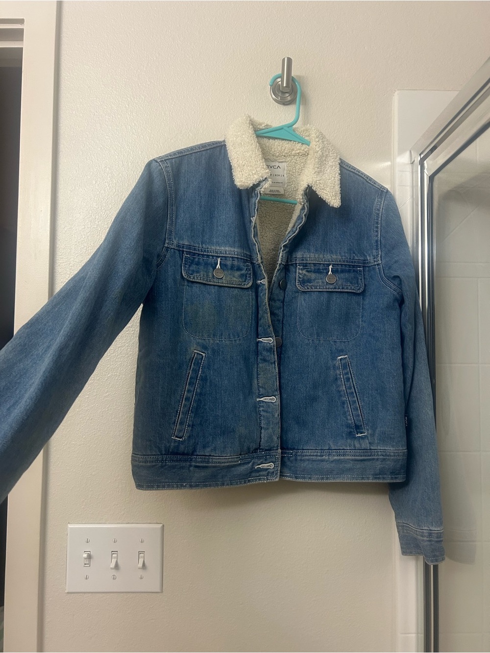RVCA women’s Blue Denim Sherpa Jacket